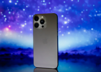 Apple to come up with a slimmer iPhone in 2025, says Report