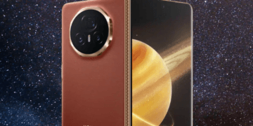 HONOR Magic V3: Slimmest inward-foldable phone with sleek design and advanced camera module