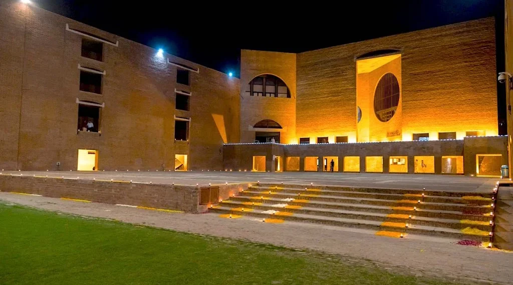 IIM-A Executive MBA programme faces slowdown pangs, salary drops to 6-year low