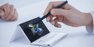 TECNO Introduces PHANTOM ULTIMATE 2: The slimmest trifold smartphone with a 10-inch screen