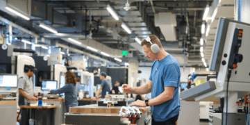 Apple announces $500 billion U.S. investment to boost innovation and manufacturing