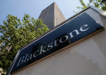 Wellington, Vanguard and Blackstone to collaborate on investment solutions combining public and private assets