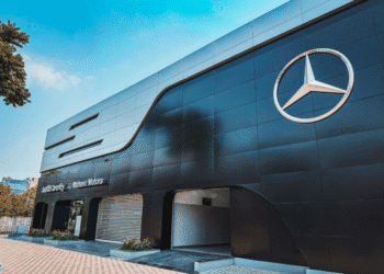 Mercedes-Benz strengthens its network in southern India with three new luxury facilities