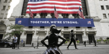 Wall Street declines as US imposes 104% tariffs on China