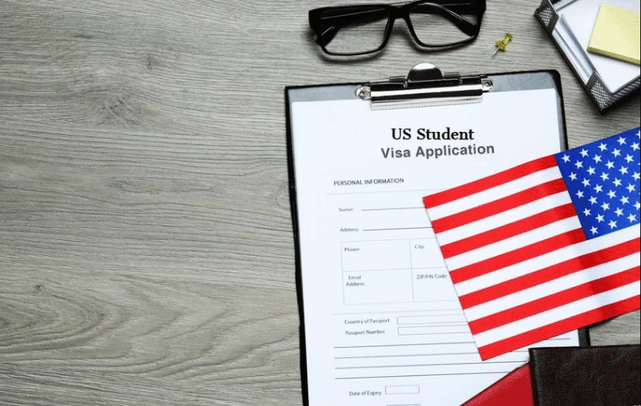 US pauses new student visas amid social media review plans