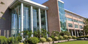 Tech Mahindra partners with Hanab for IT modernization post-carve out