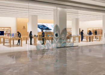 Apple opens first retail store in Pune with launch of Apple Koregaon Park
