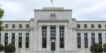 Fed cuts interest rates by 0.25% amid economic slowdown