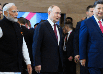 Trump urges EU to impose 100% tariffs on China and India to pressure Putin