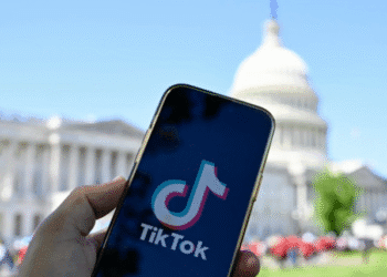 Trump signs order to sell TikTok US to American investors