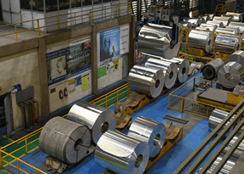 Aluminium prices rise on supply disruptions and tightening global output