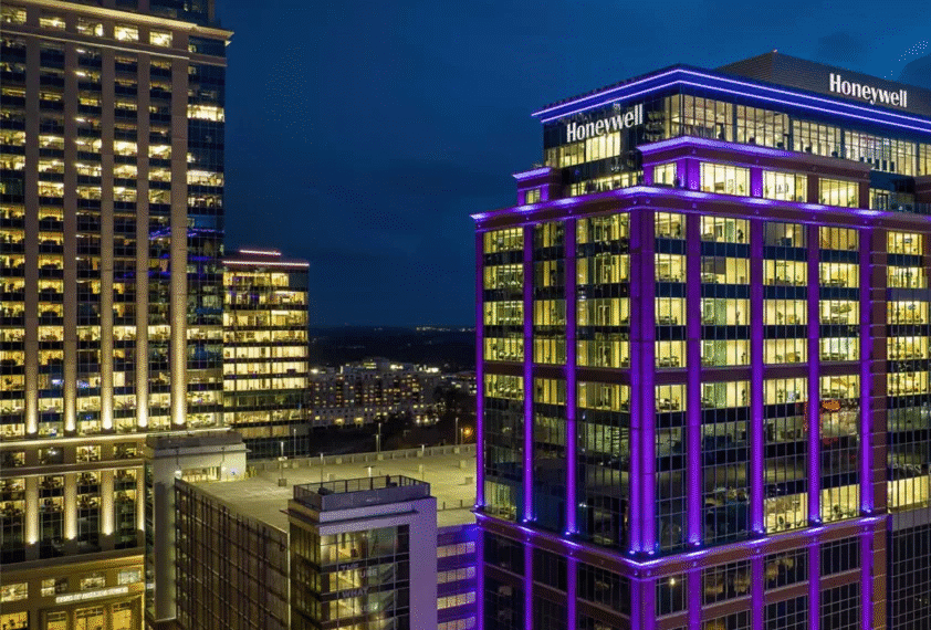 Honeywell Q3 earnings surge 32% YoY, full-year outlook upgraded