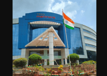 Tech Mahindra Q2: EBIT ₹1,699 Cr, New Deals USD 816 Mn, Interim Dividend ₹15