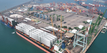 Data Story | VOC Port performance in cargo, containers and commodity