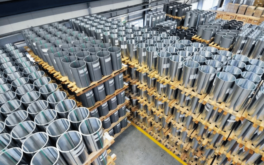 Zinc and Aluminium slip on rising inventories and weak China demand