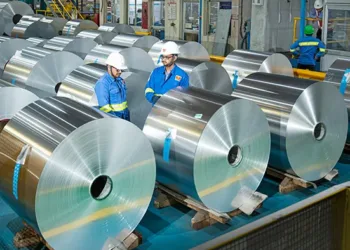 Zinc slides on inventory surge while Aluminium holds firm on tight supply concerns