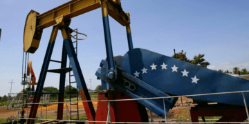 Venezuelan oil returns as U.S. signals pragmatic energy shift