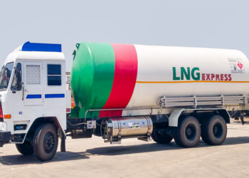 Which pre-crisis African LNG projects could provide critical supply for Europe