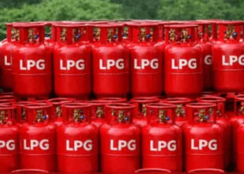 No fuel crisis in India: Govt says oil and gas supplies secure despite Middle East conflict