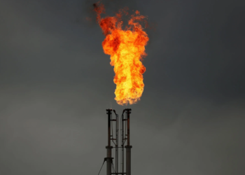 Crude oil drops nearly 10%, natural gas slides on easing geopolitical tensions