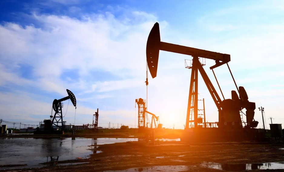 Crude oil drops on signs of US Iran deal