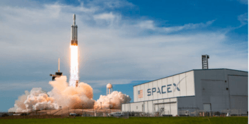 SpaceX opens IPO roadshow ahead of Nasdaq listing