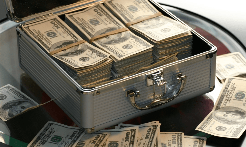 Precious metals under pressure as stronger dollar, profit-taking weigh on markets