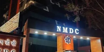 NMDC cuts iron ore prices for second time, Lump Ore down ₹450/tonne since June