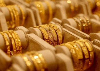Indians hold on to gold as prices rise