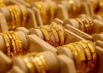 Indians hold on to gold as prices rise