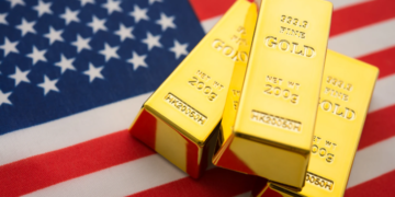 Gold faces rate pressure as central-bank buying supports prices
